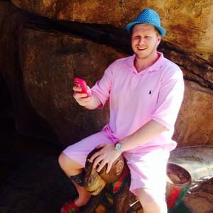 Meet your Posher, Johnathan